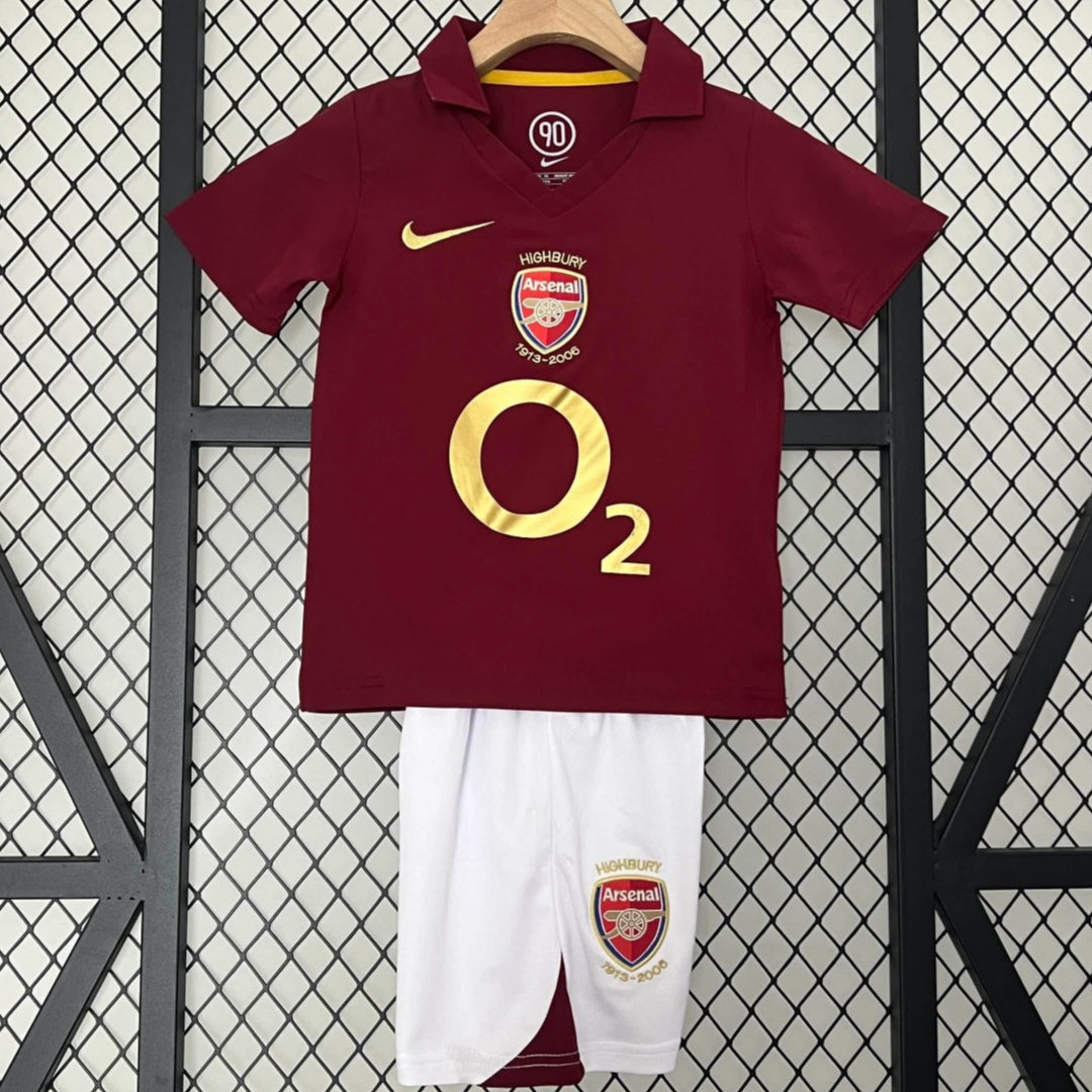 2005-2006 Ensemble Enfant Arsenal Domicile Rétro — vue 1
