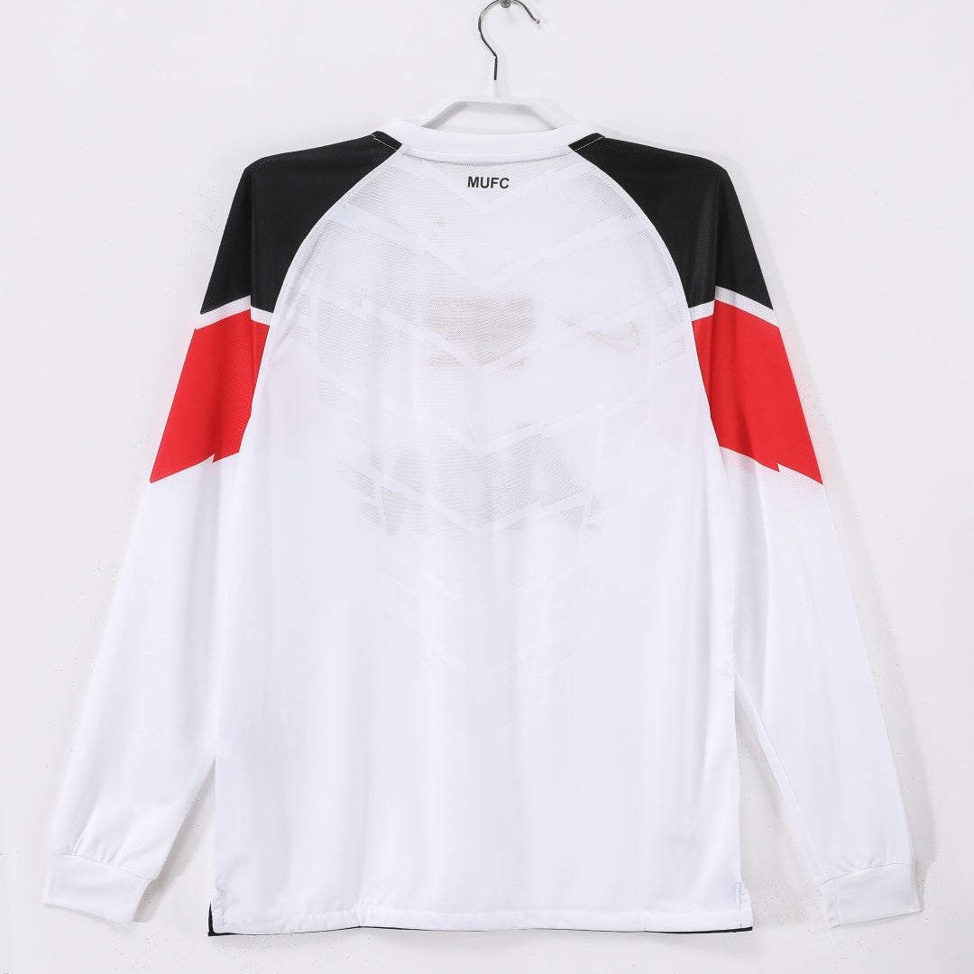 2010-2011 Manchester United Extérieur maillot Retro Manches Longues — vue 2