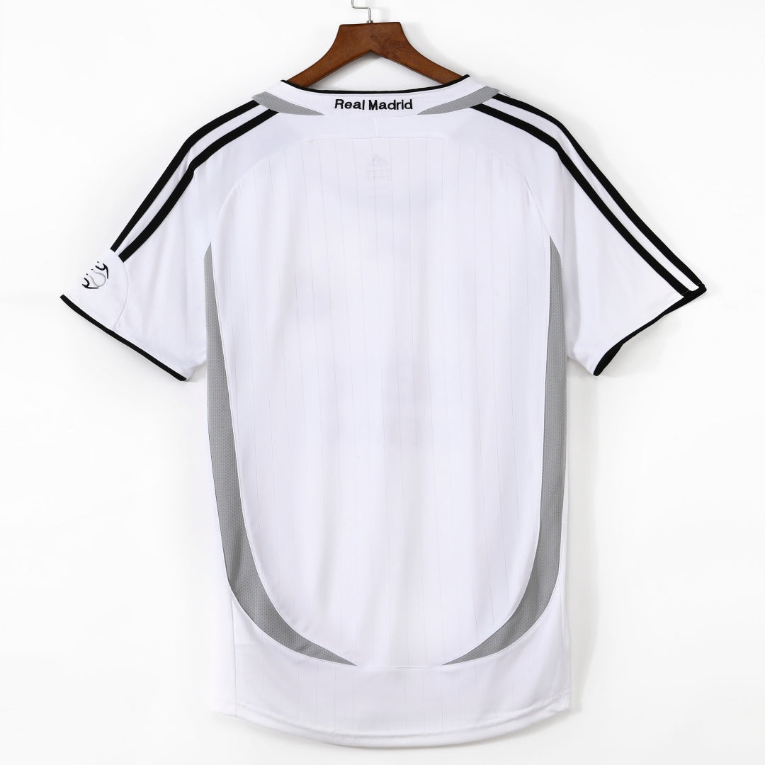 2006-2007 Real Madrid Domicile Retro — vue 2