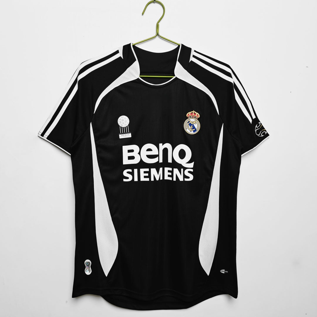 2006-2007 Maillot Retro Real Madrid Third — vue 1