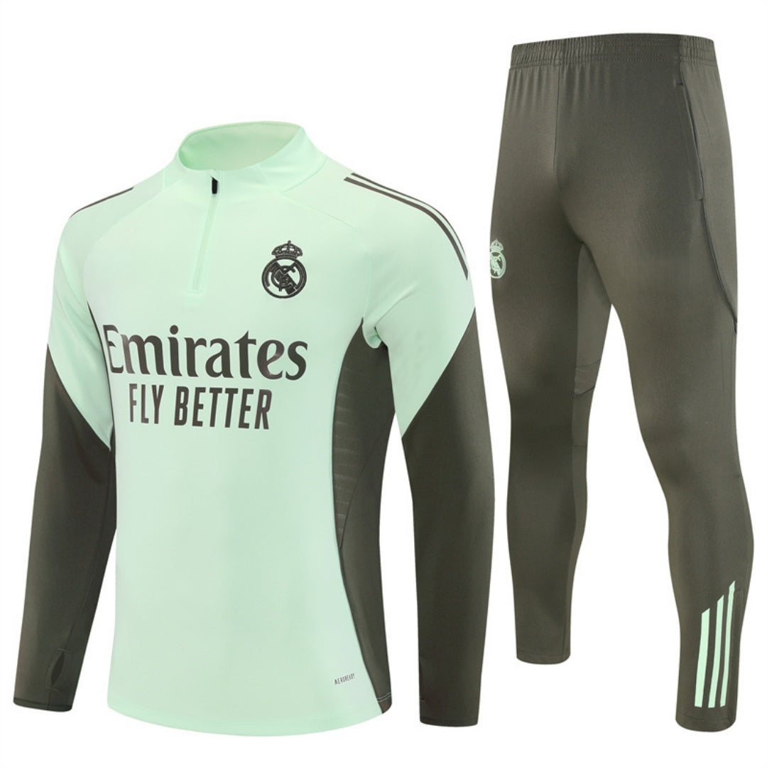 25/26 Ensemble Real Madrid green — vue 1
