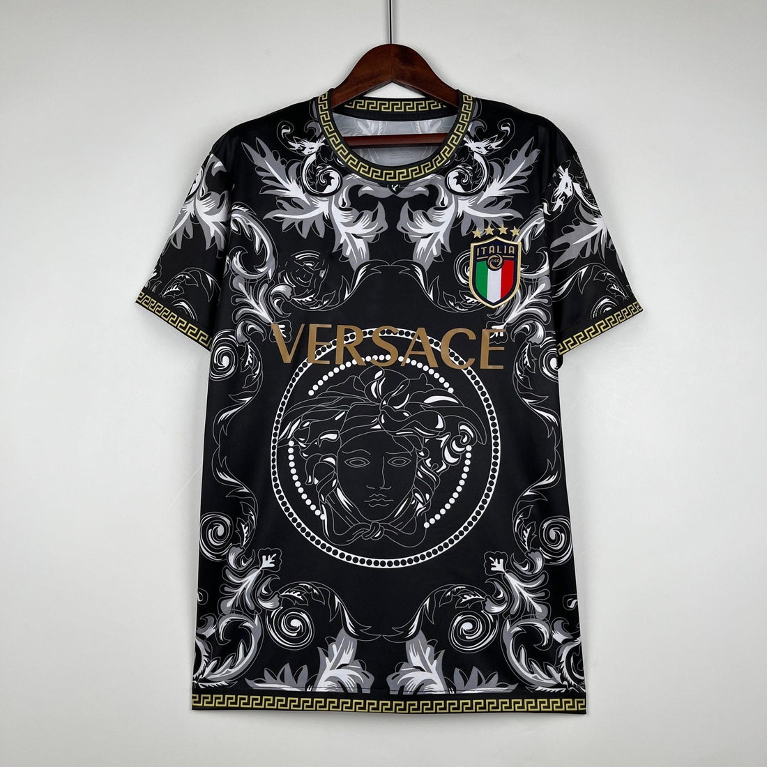 Italie Concept Noir Doré 2023 2024 — vue 1