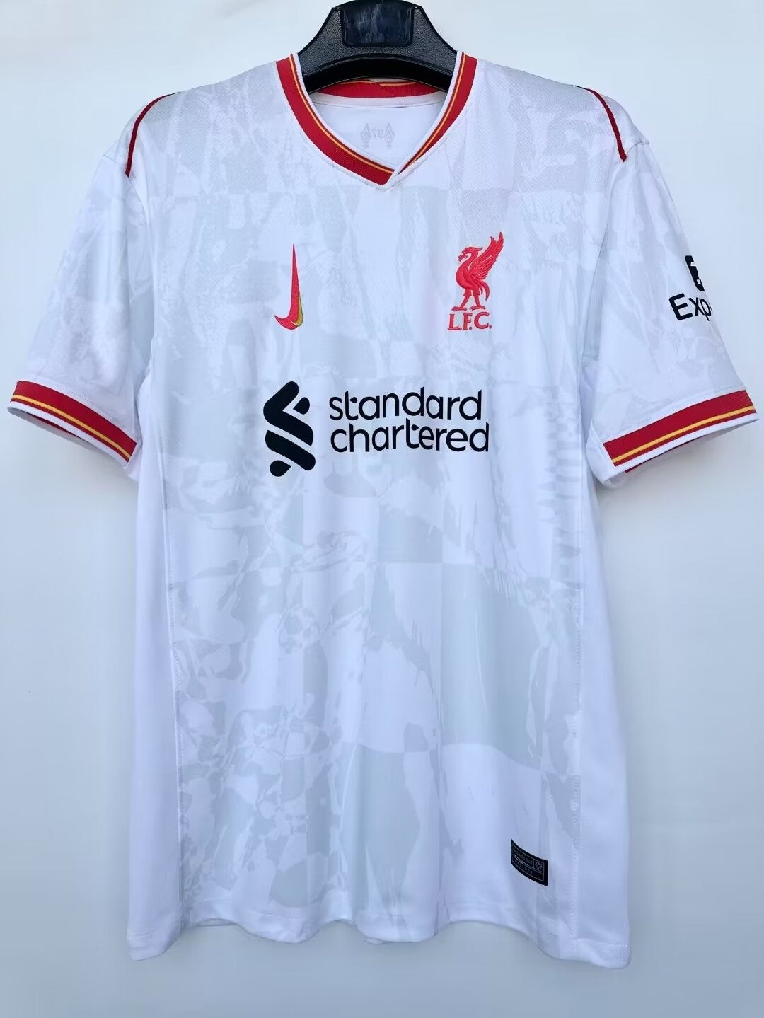 Maillot 24/25 Liverpool Blanc — vue 1