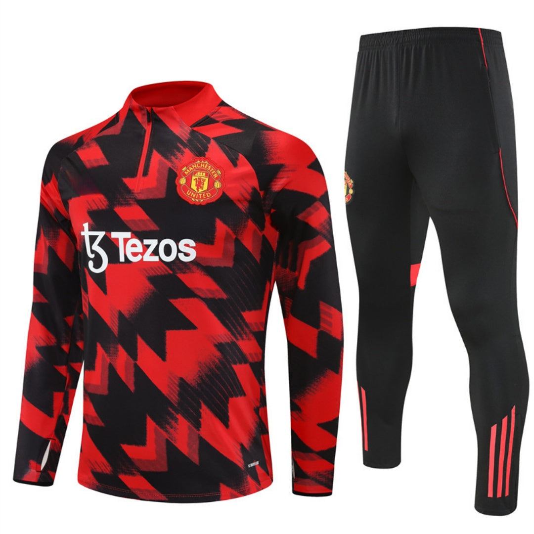 25/26 Ensemble Manchester United red — vue 1