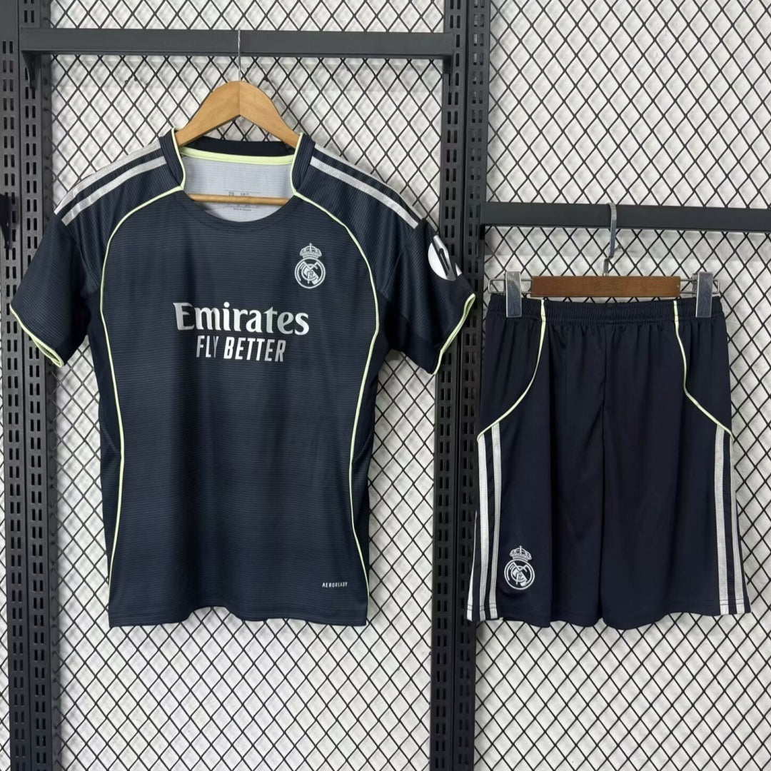 Ensemble 25/26 Real Madridl Extérieur Adult — vue 1
