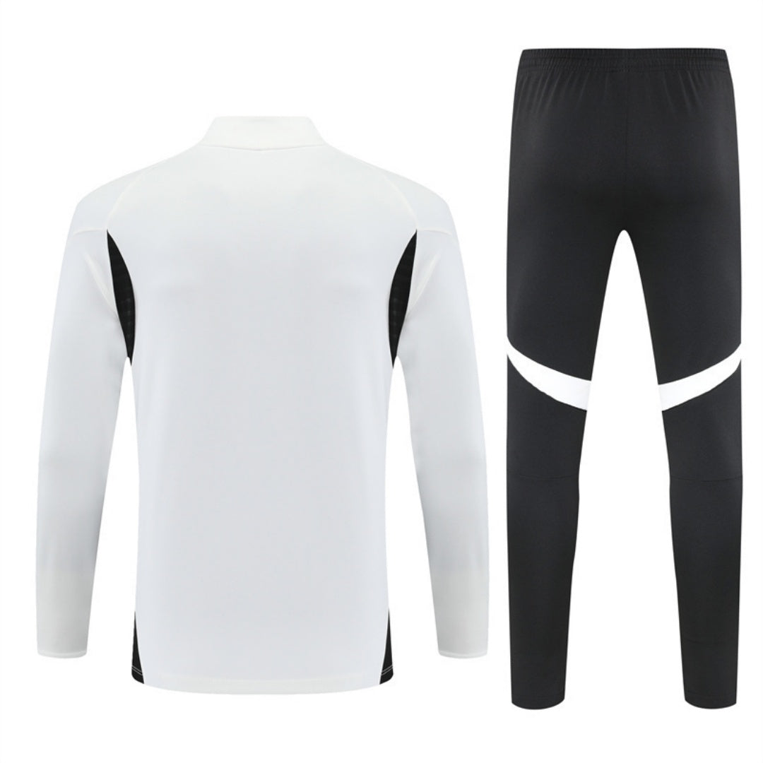 25/26 Ensemble Liverpool white Spécial B — vue 2