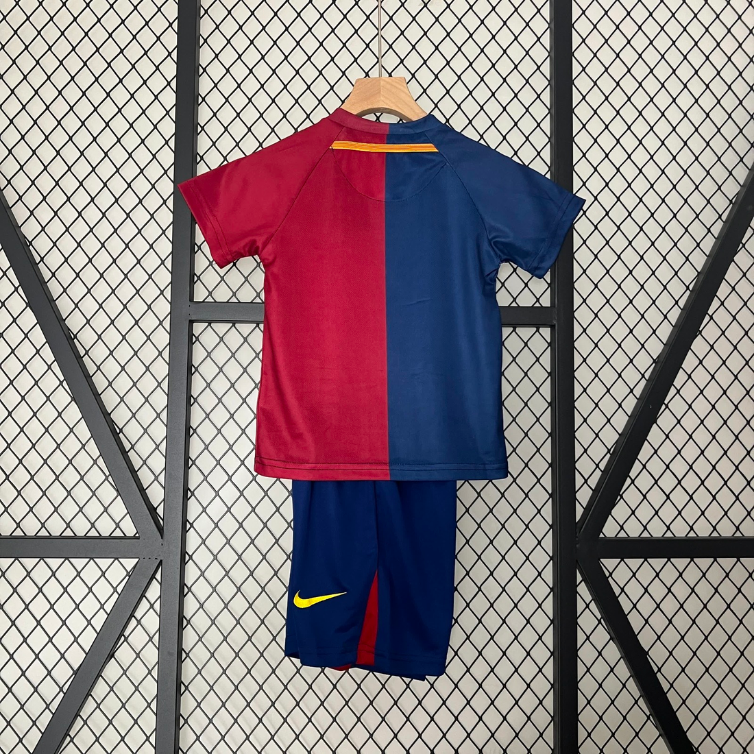 2008-2009 Ensemble Enfant Barcelone Rétro — vue 2